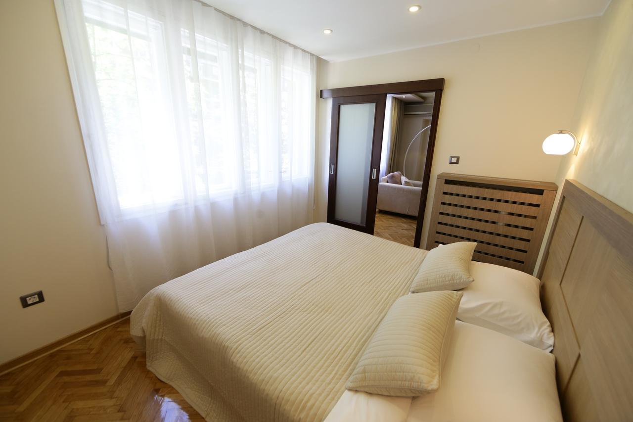 Apartment Piano เบลเกรด ภายนอก รูปภาพ