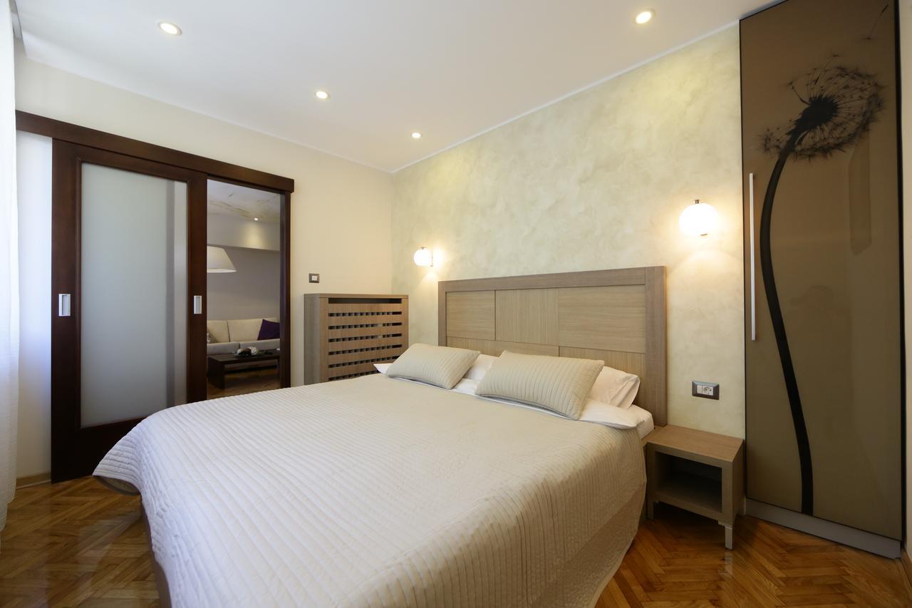 Apartment Piano เบลเกรด ภายนอก รูปภาพ